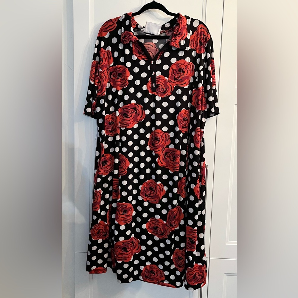 Silverts Black Adaptive Women’s Dress Red Floral and White Polka Dots size 3X